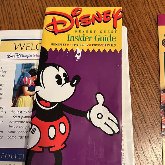 Disney maps and guides 👀 relive 1996 at Disney World - Picture 3 of 8